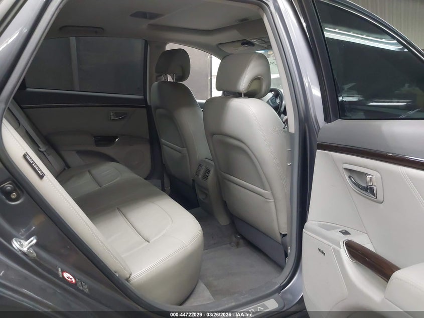 2011 Hyundai Azera Limited VIN: KMHFC4DF6BA516850 Lot: 44722029