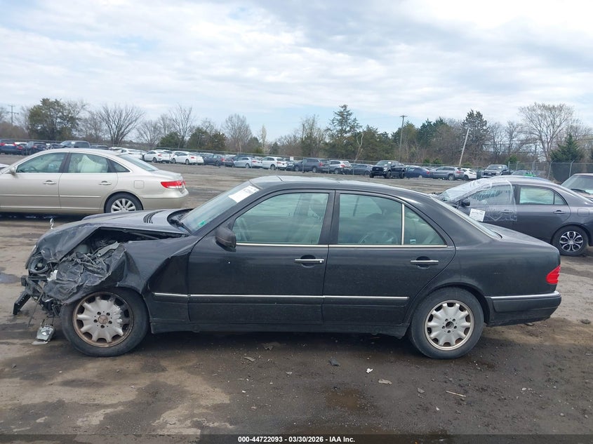 1998 Mercedes-Benz E 320 VIN: WDBJF65F0WA489679 Lot: 44722093