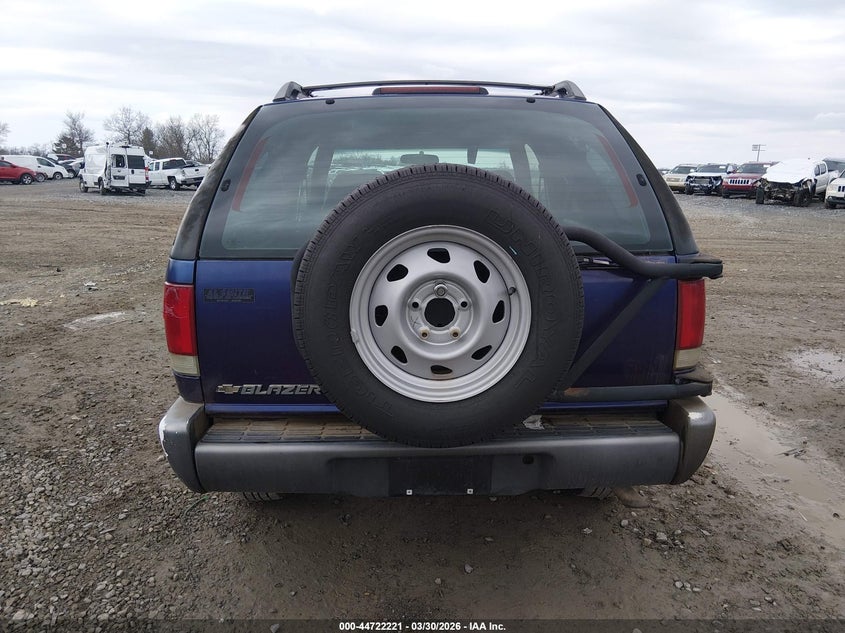 1996 Chevrolet Blazer VIN: 1GNCT18W0TK173939 Lot: 44722221
