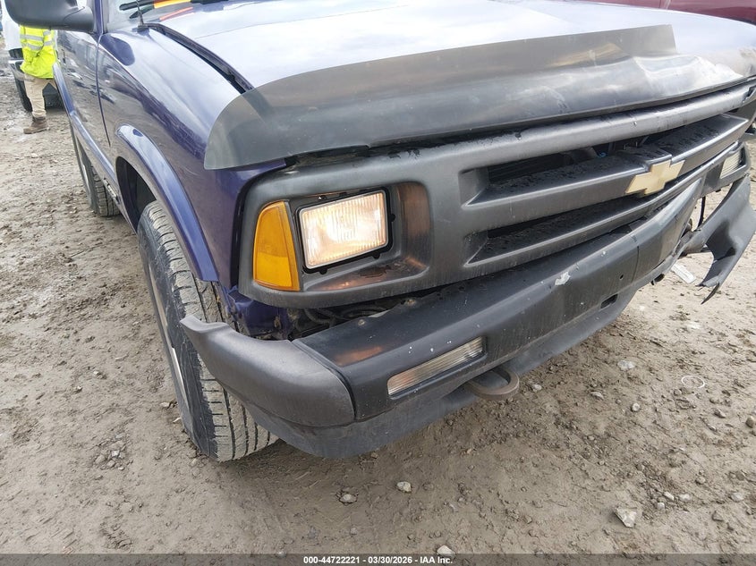 1996 Chevrolet Blazer VIN: 1GNCT18W0TK173939 Lot: 44722221