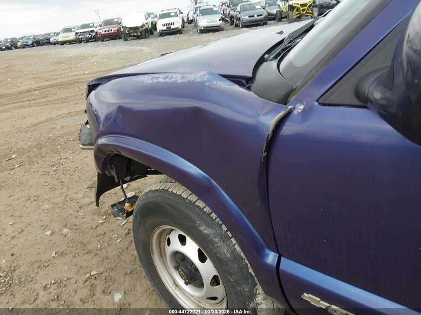 1996 Chevrolet Blazer VIN: 1GNCT18W0TK173939 Lot: 44722221