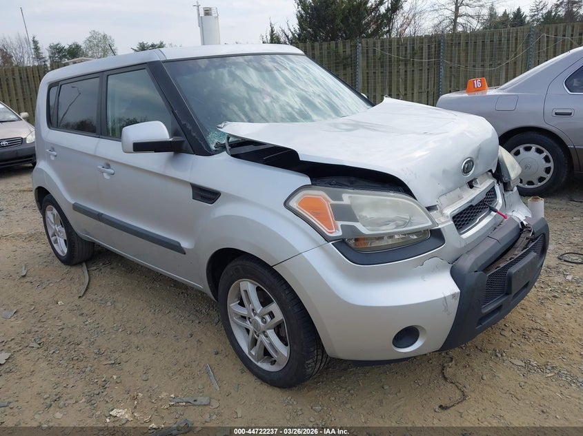 2011 Kia Soul +