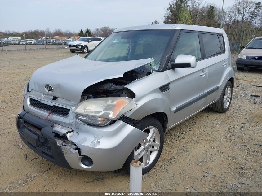 2011 Kia Soul +