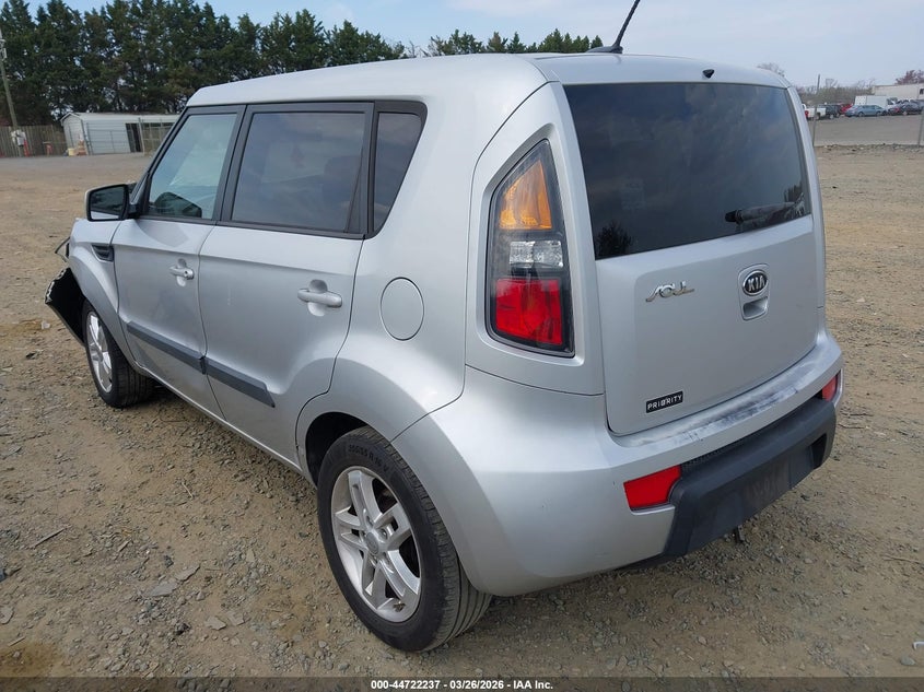 2011 Kia Soul +