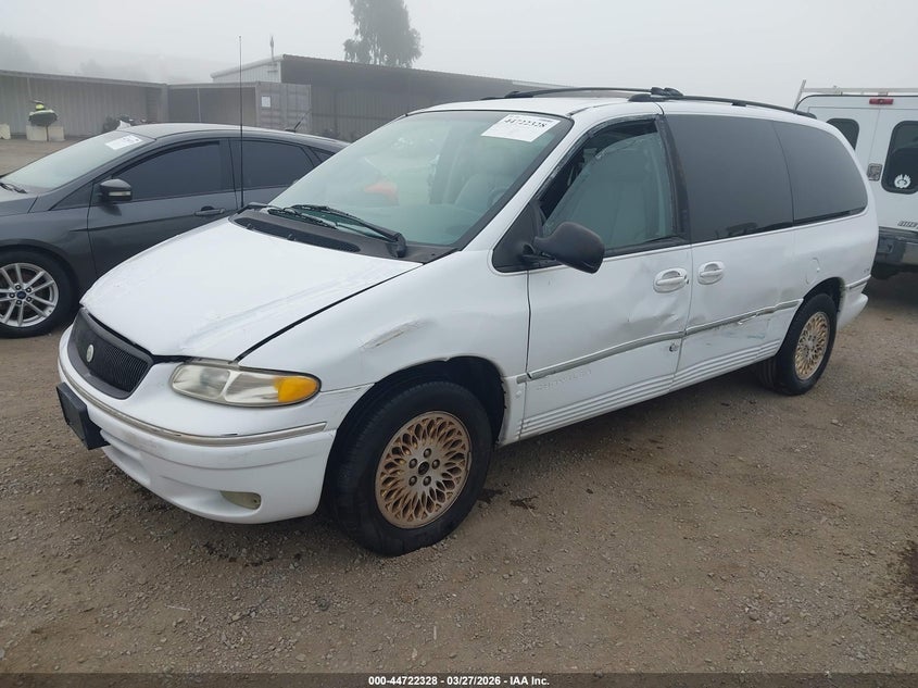 1996 Chrysler Town & Country Lxi