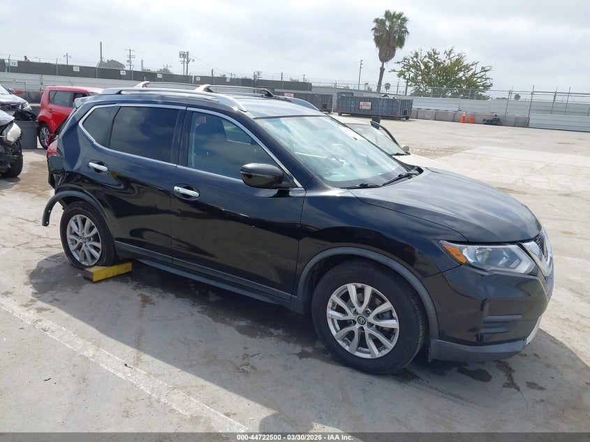 2018 Nissan Rogue Sv