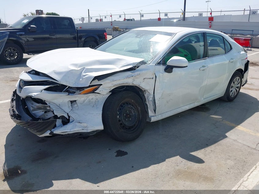 2019 Toyota Camry Hybrid Le