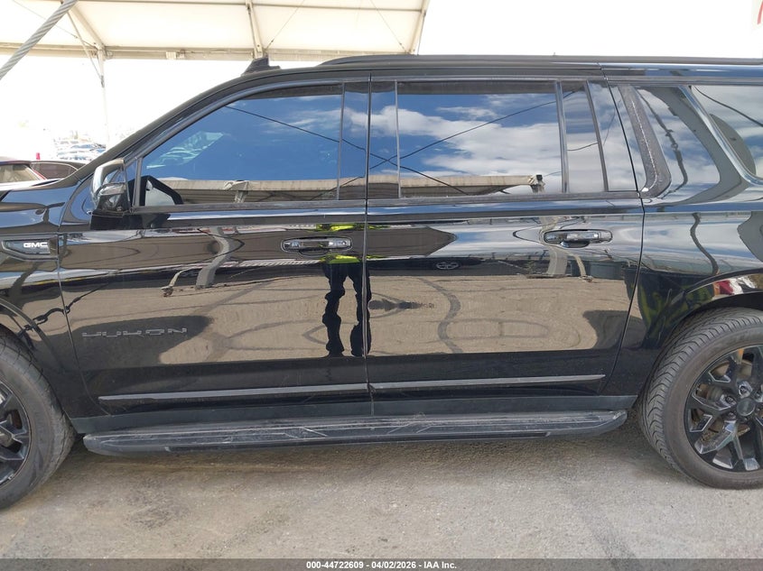 2022 GMC Yukon Xl 2Wd Slt VIN: 1GKS1GKD3NR127069 Lot: 44722609