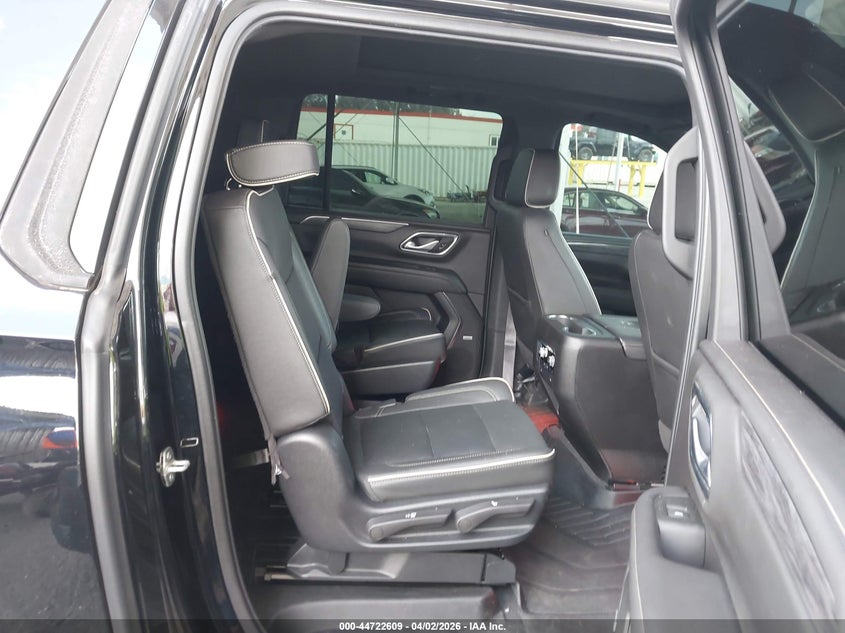 2022 GMC Yukon Xl 2Wd Slt VIN: 1GKS1GKD3NR127069 Lot: 44722609