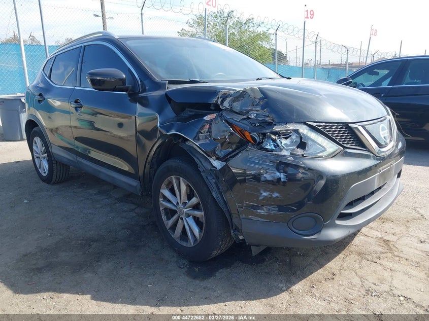 JN1BJ1CP9JW190967 2018 Nissan Rogue Sport Sv auction photo 1