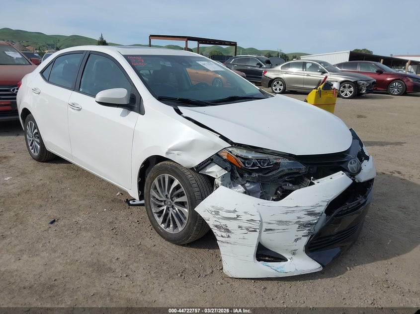 2019 TOYOTA COROLLA XLE
