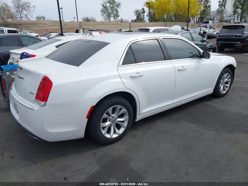 2015 Chrysler 300 Limited