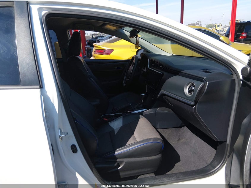 VIN 2T1BURHE6JC984506 2018 TOYOTA COROLLA SE