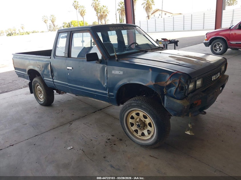 1984 Datsun 720 King Cab 4X4