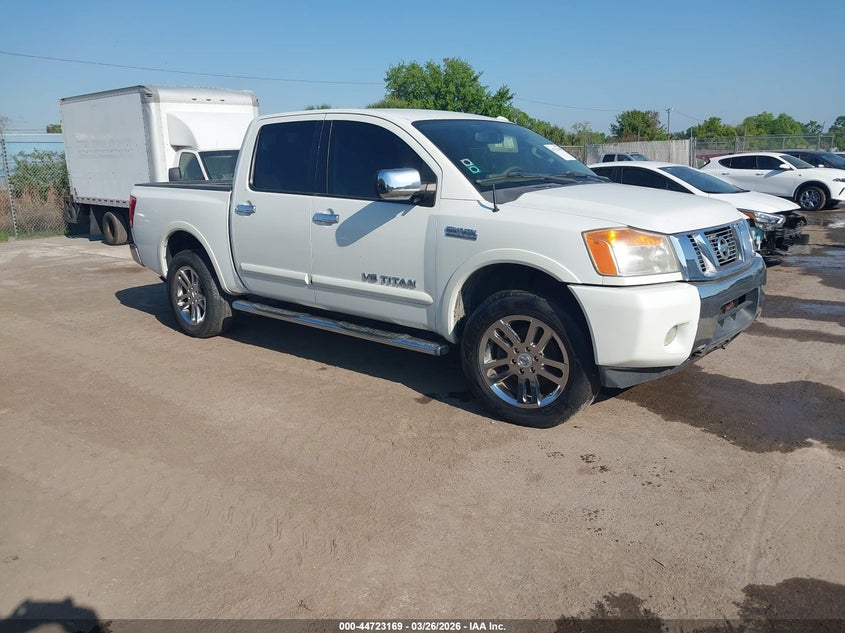 2014 Nissan Titan Sl