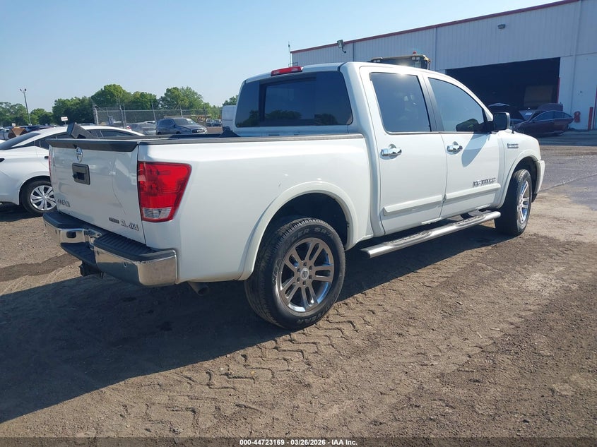 2014 Nissan Titan Sl