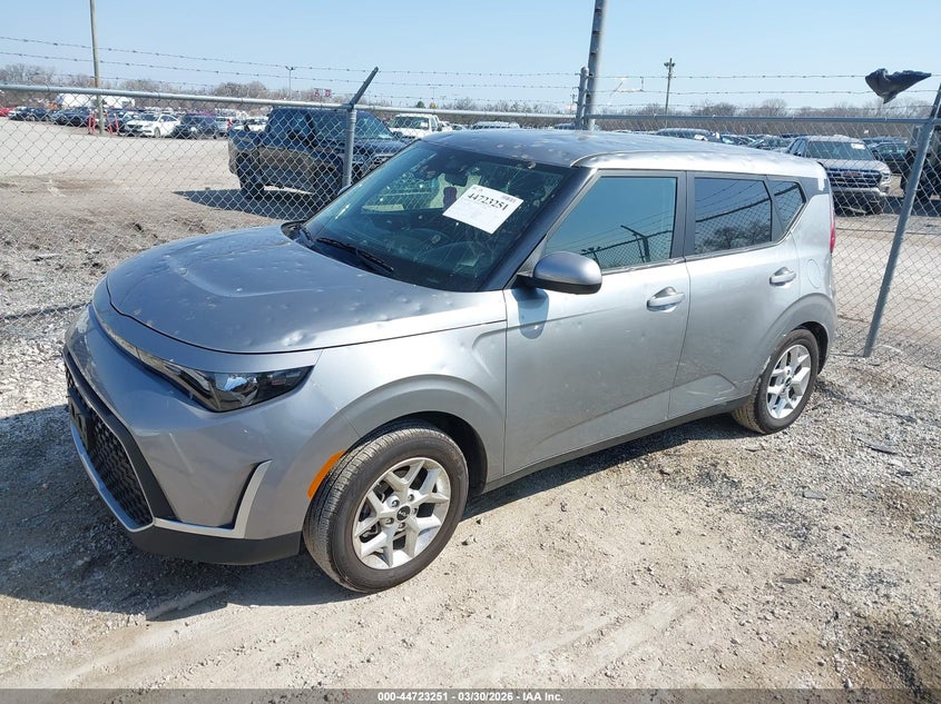 2025 Kia Soul Lx KNDJ23AU2S7923107 photo 1