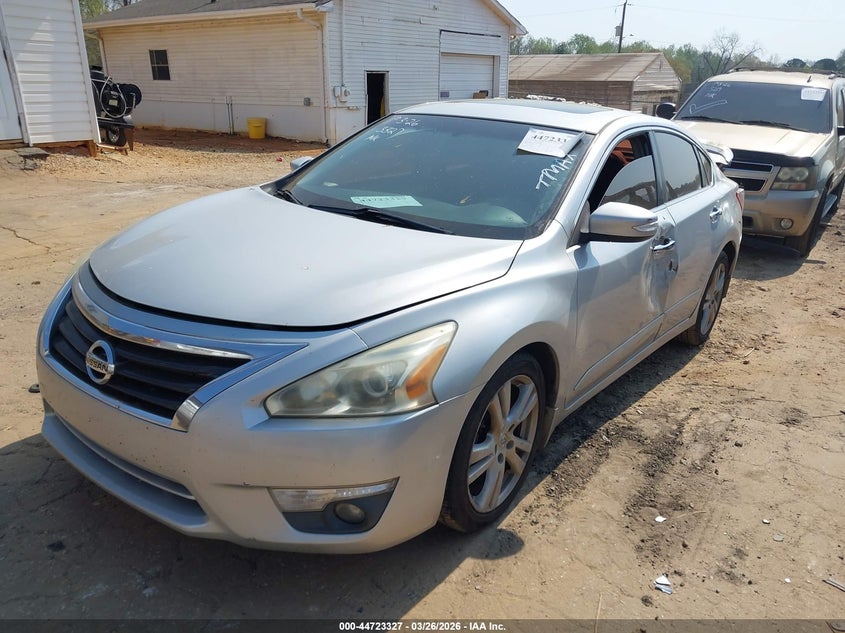 2013 Nissan Altima 3.5 Sv