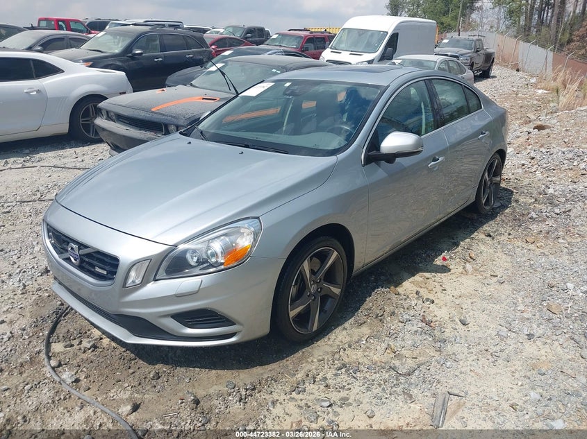 2013 Volvo S60 T6/T6 Platinum/T6 Premier Plus/T6 R-Design/T6 R-Design Platinum