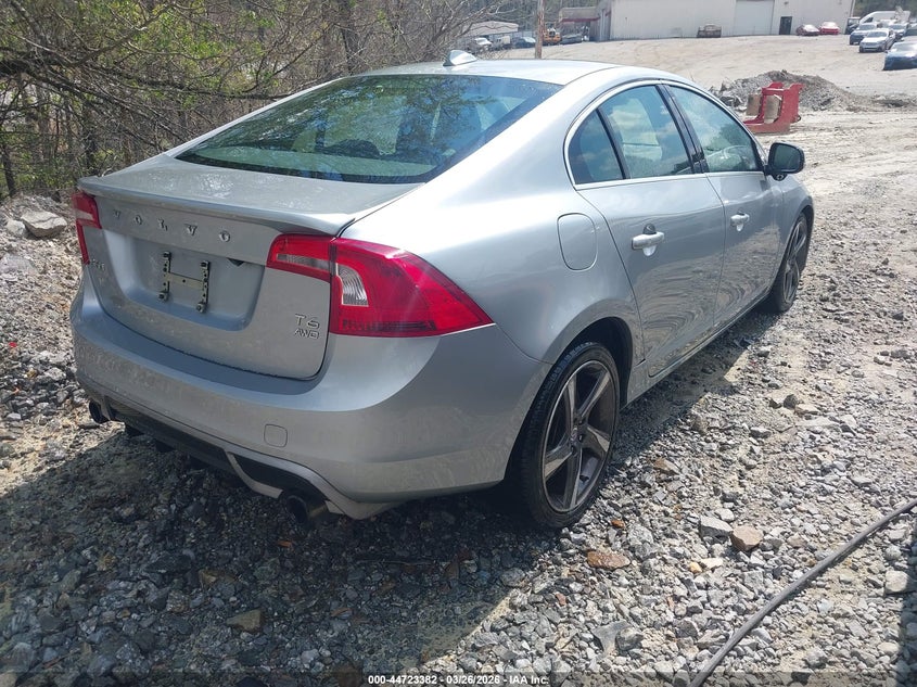2013 Volvo S60 T6/T6 Platinum/T6 Premier Plus/T6 R-Design/T6 R-Design Platinum