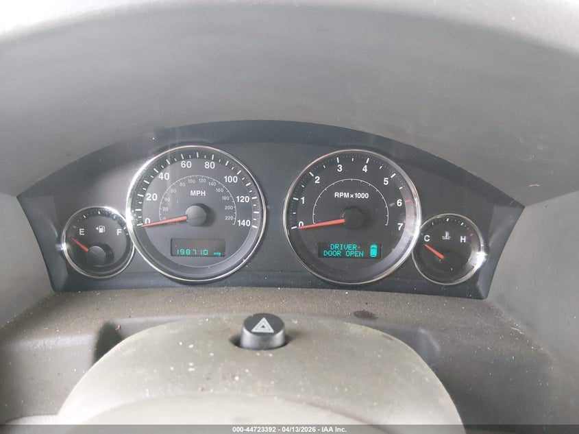 2007 Jeep Commander Limited VIN: 1J8HH582X7C655136 Lot: 44723392