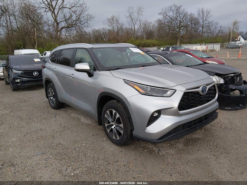 2024 Toyota Highlander Hybrid Xle