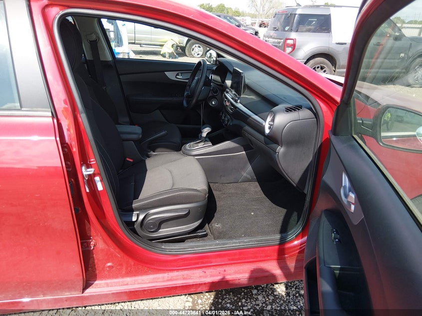 2024 KIA FORTE auction photo 5