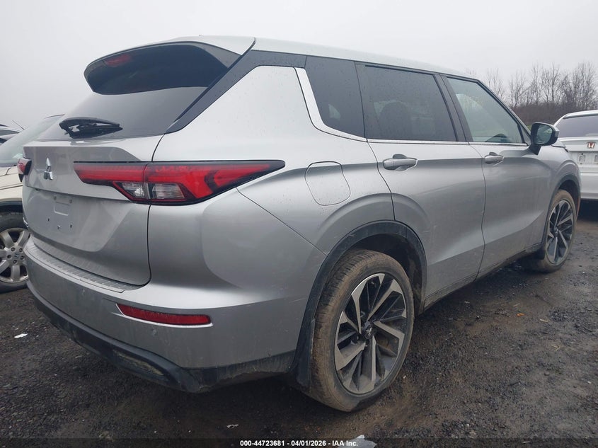 2022 Mitsubishi Outlander Es 2.5 S-Awc