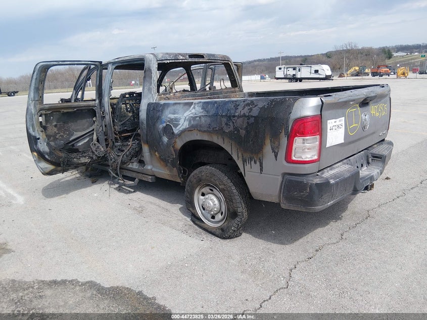 2022 RAM 2500 TRADESMAN 4X4 6'4 BOX · Photo 3