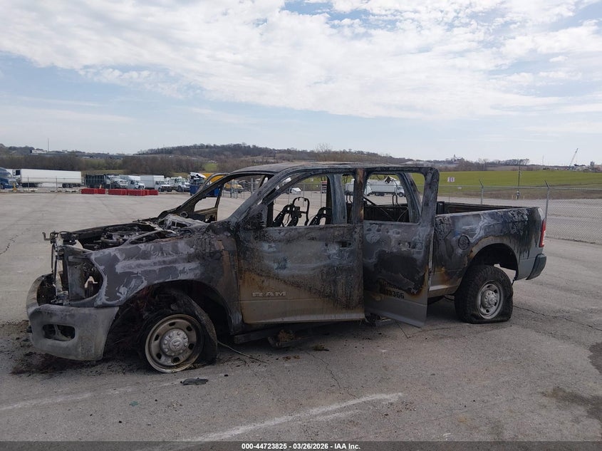 2022 RAM 2500 TRADESMAN 4X4 6'4 BOX · Photo 6