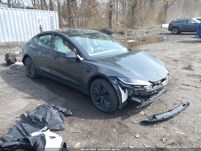 2025 Tesla Model 3 Long Range Rear-Wheel Drive/Standard Rear-Wheel Drive