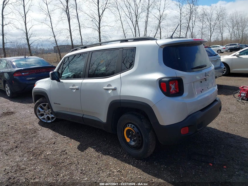 2017 Jeep Renegade Latitude Fwd