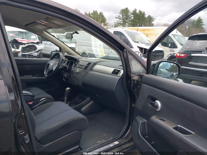2011 Nissan Versa 1.8Sl