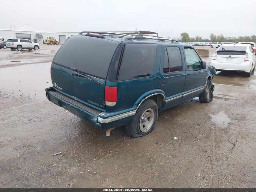1996 CHEVROLET BLAZER auction photo 4