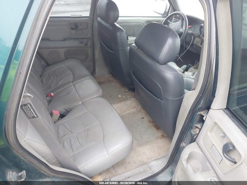 1996 CHEVROLET BLAZER auction photo 8