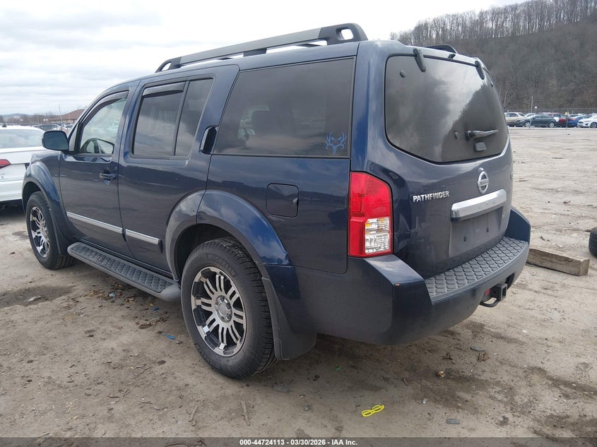 2010 Nissan Pathfinder Le