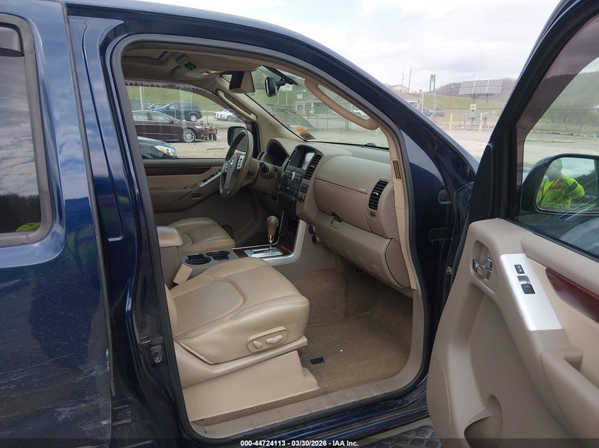 2010 Nissan Pathfinder Le