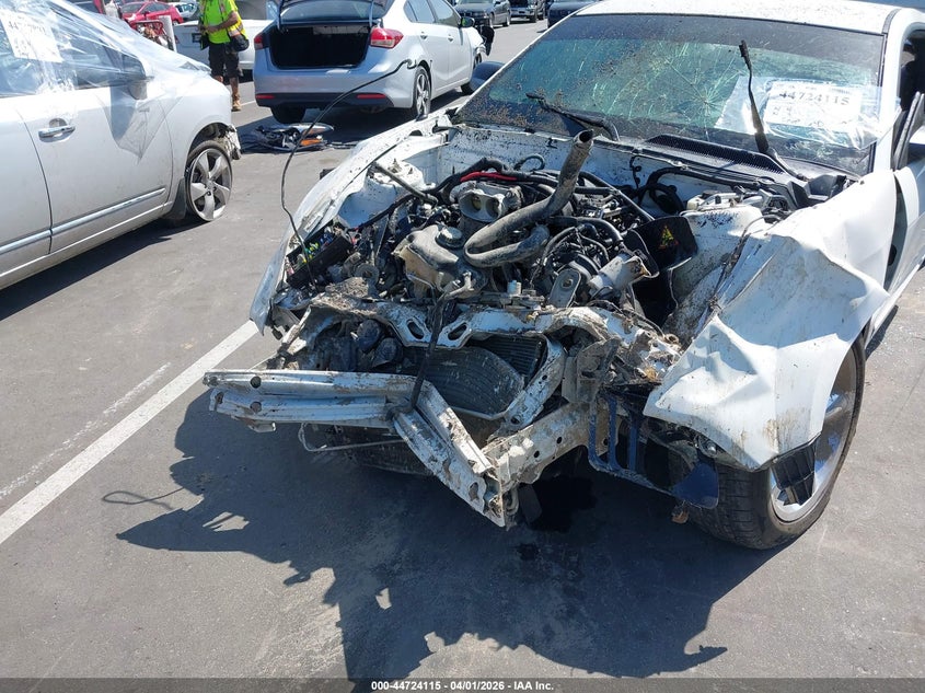 2008 FORD MUSTANG auction photo 6