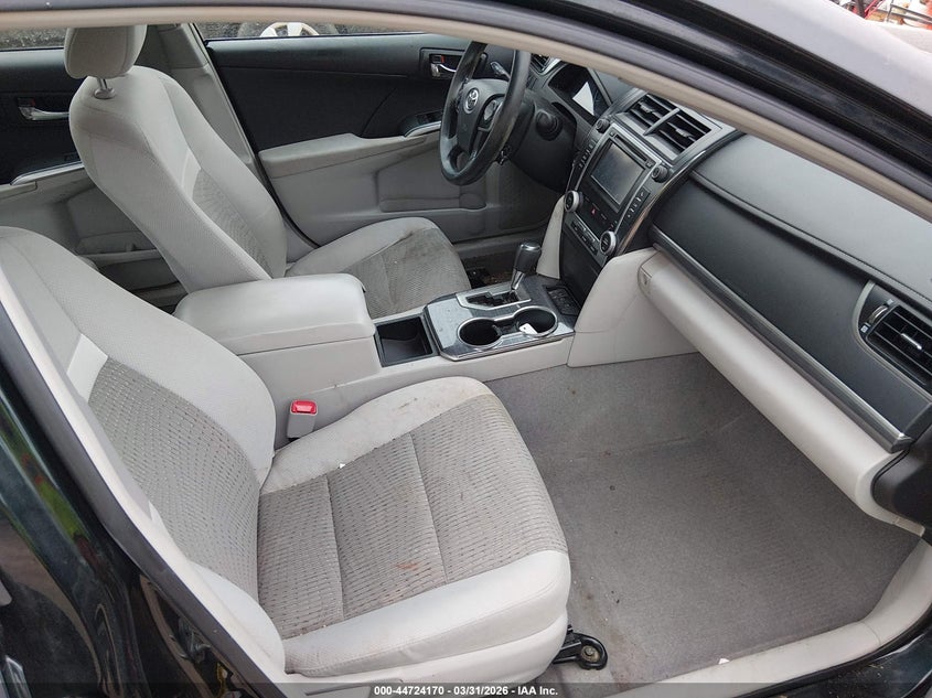 2013 Toyota Camry Hybrid Le