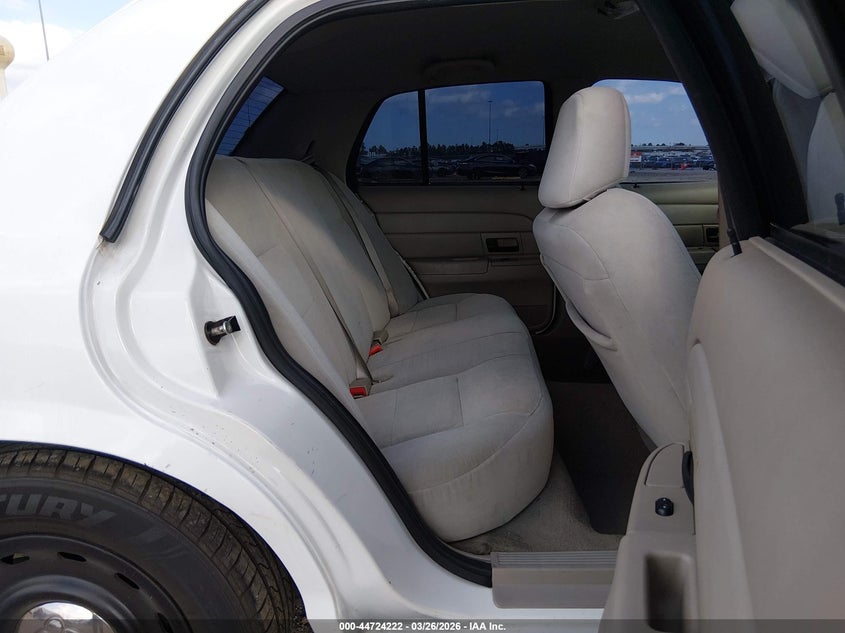 2008 Ford Crown Victoria Standard VIN: 2FAFP73VX8X115925 Lot: 44724222