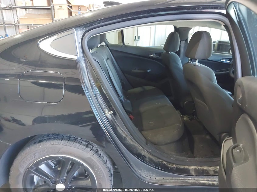 2017 CHEVROLET CRUZE auction photo 8