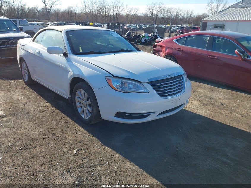 2012 Chrysler 200 Touring