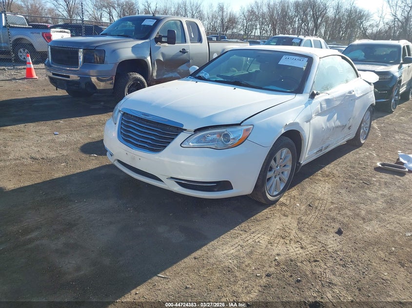 2012 Chrysler 200 Touring
