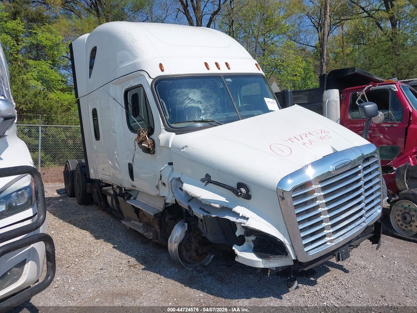 2020 FREIGHTLINER CASCADIA 125