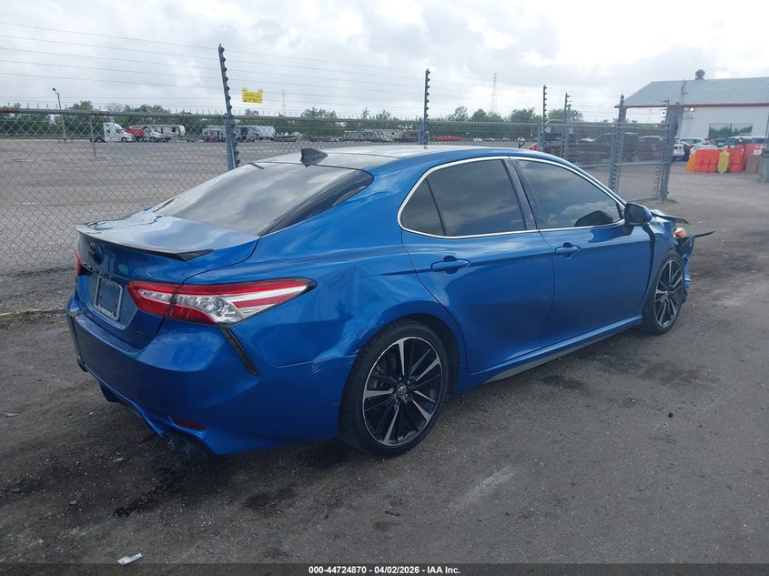 2020 Toyota Camry Xse
