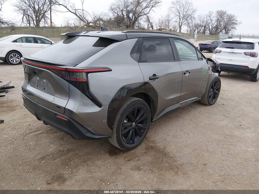 Vin: jtmabaca0sa106776, lot: 45222321, toyota bz4x nightshade 20254