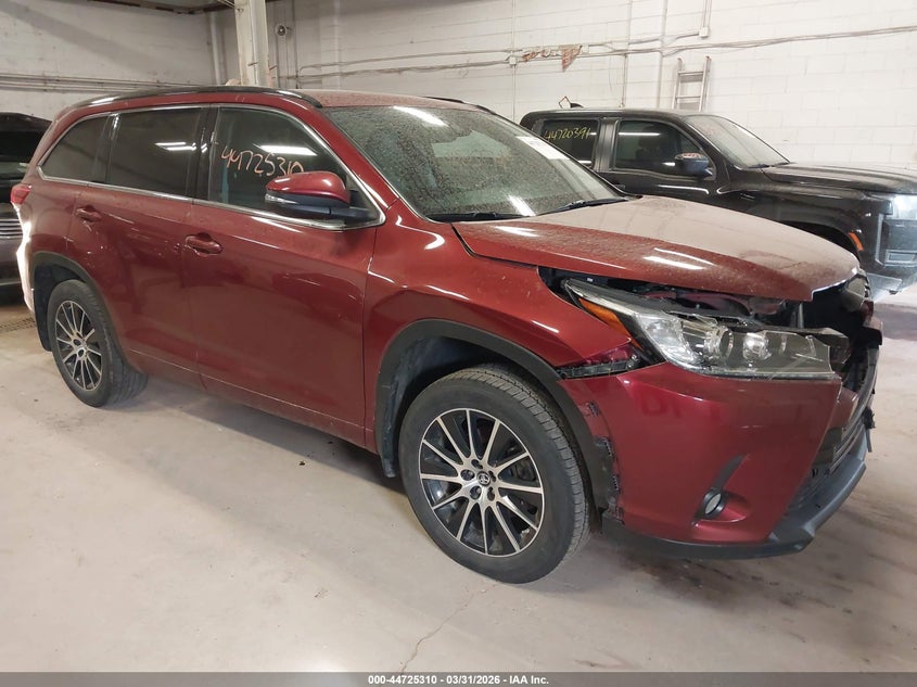2018 Toyota Highlander Se
