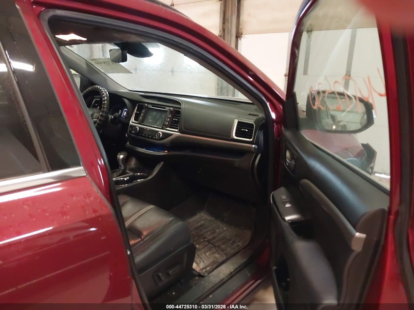 2018 Toyota Highlander Se