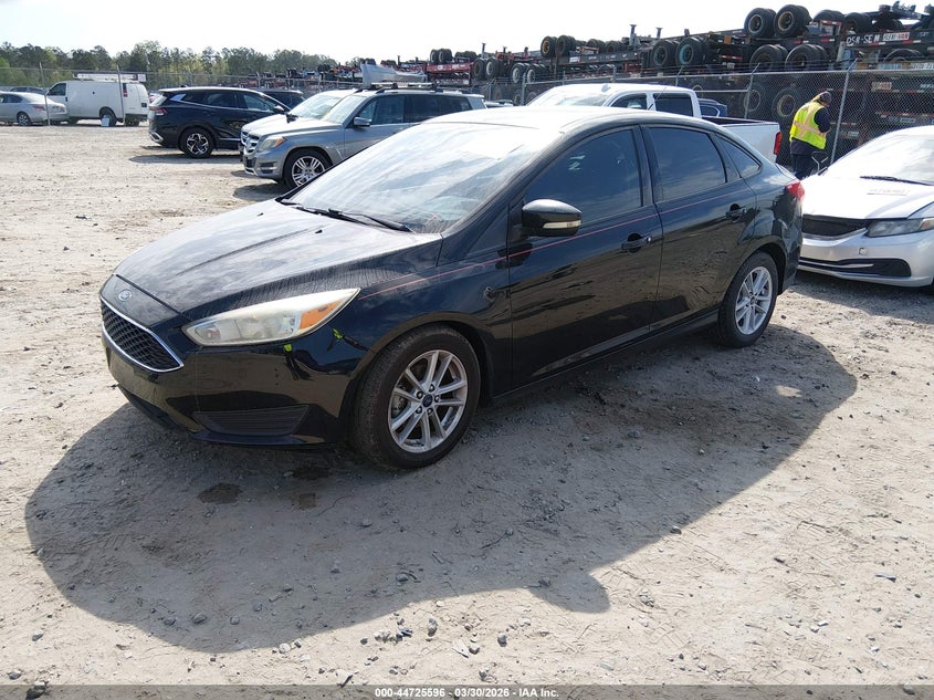 Vin: 1fadp3f27hl334582, lot: 45222776, ford focus se 20172