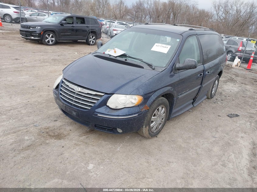 2005 Chrysler Town & Country Limited 2C8GP64L05R294920 photo 1
